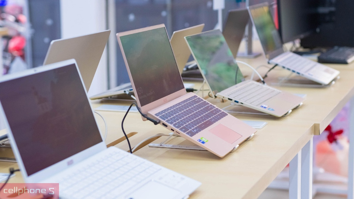 Mua Dell Inspiron 3520 giá rẻ, ưu đãi tốt tại CellphoneS