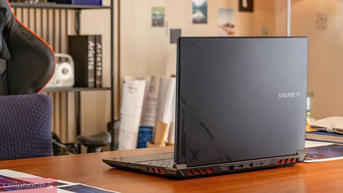 Pin, cổng kết nối của laptop Gigabyte G6X 9KG-43VN854SH