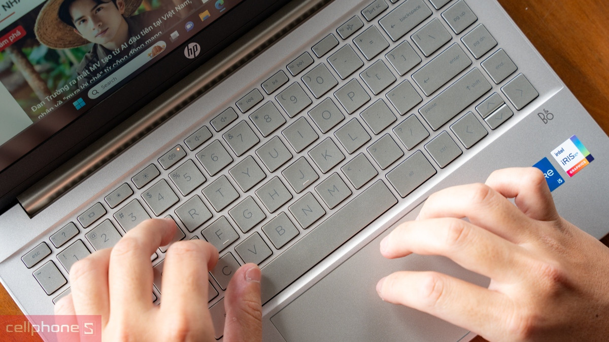 Bàn phím và Touchpad được thiết kế tối ưu