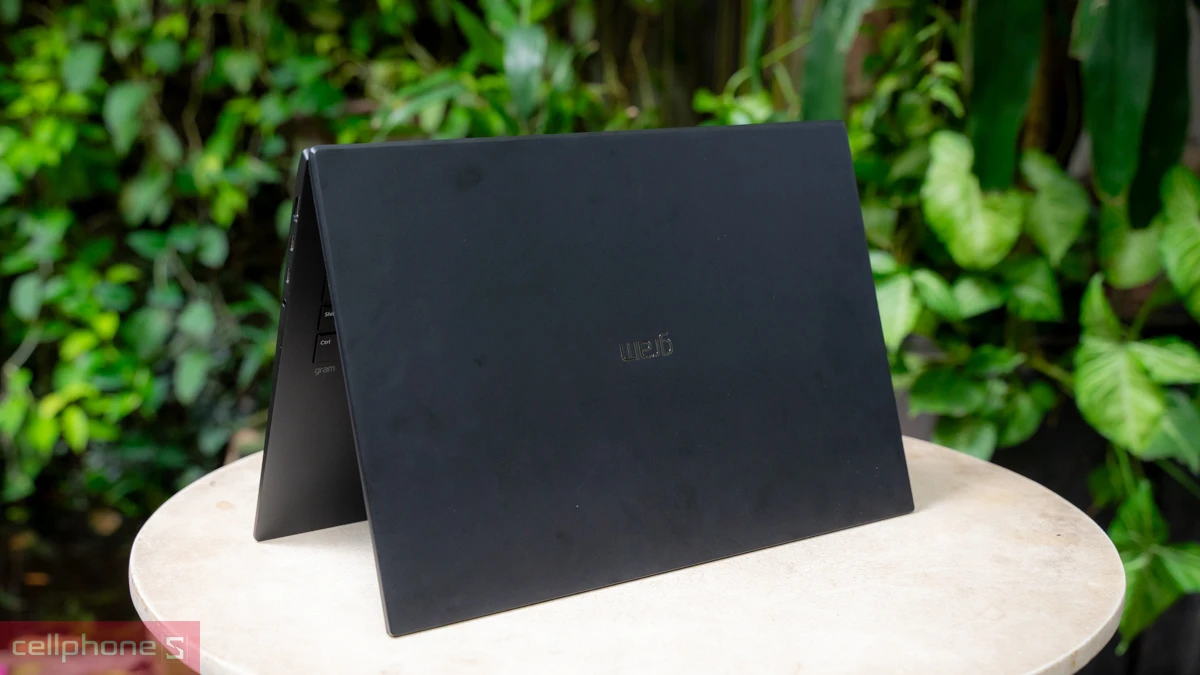 Giá laptop LG Gram