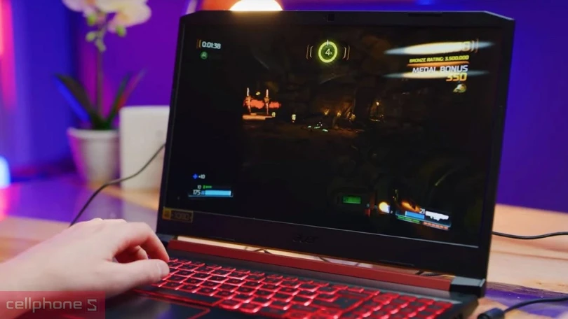 Chọn laptop Gaming cũ theo kích thước màn hình