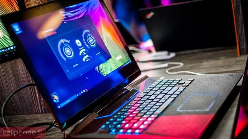 Laptop chơi game cũ có độ bền cao