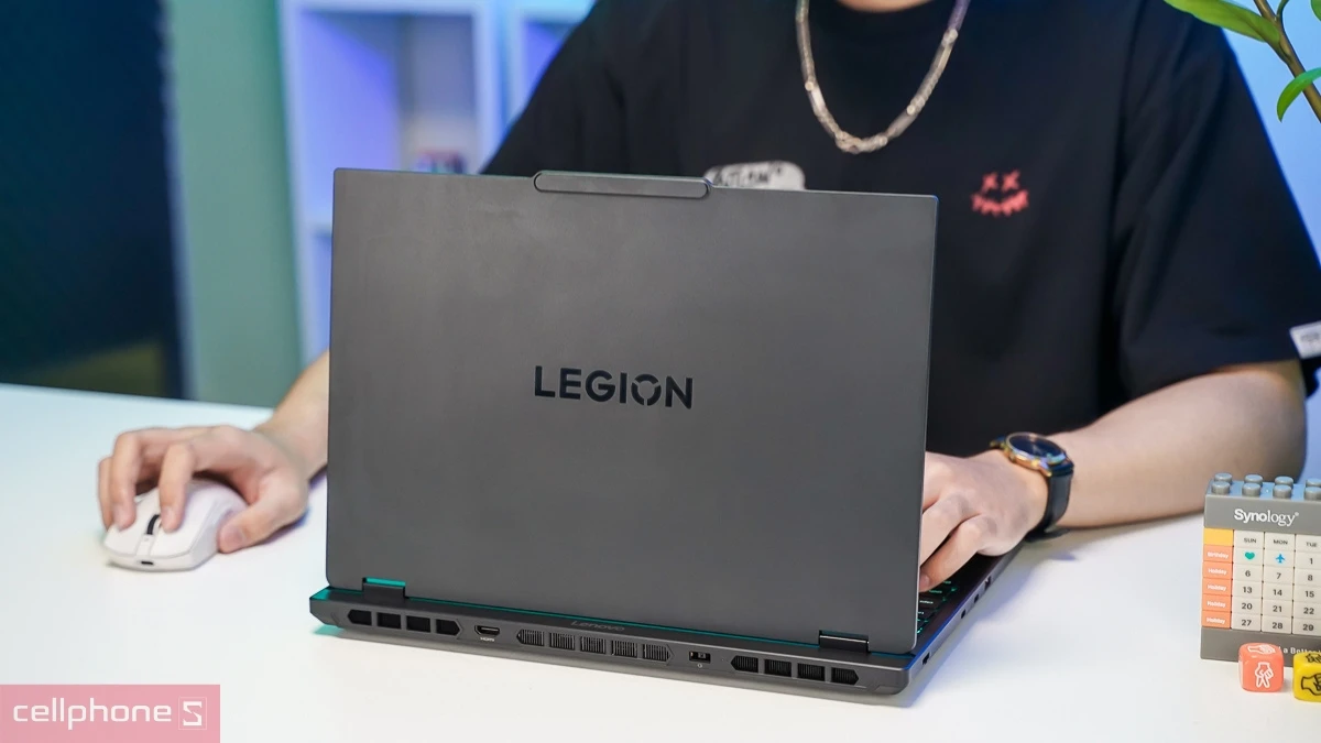 Thiết kế laptop Lenovo Legion 5 15IRX10 83LY004GVN