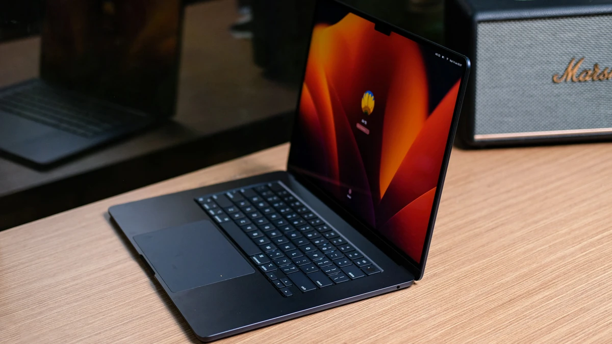 Macbook M2 14 inch