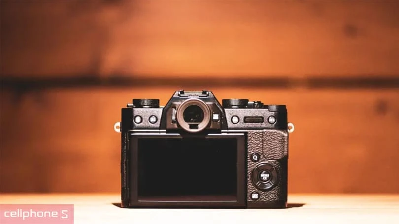 Máy ảnh Fujifilm có thiết kế gọn nhẹ và linh hoạt