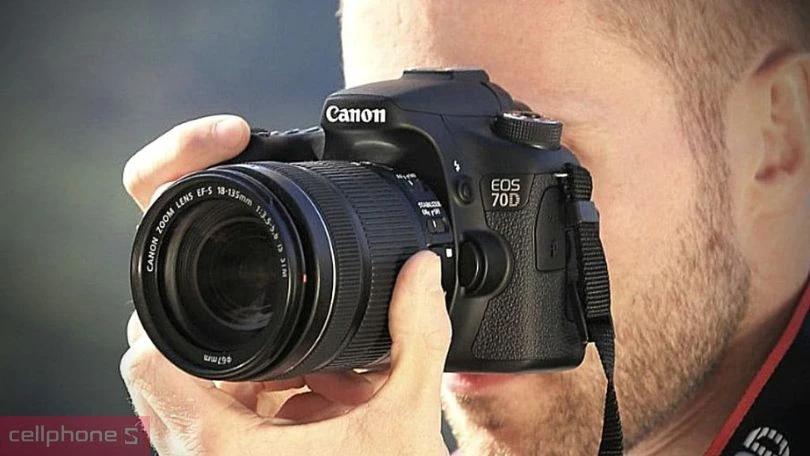 Máy ảnh kỹ thuật số Canon luôn đổi mới thiết kế và tính năng