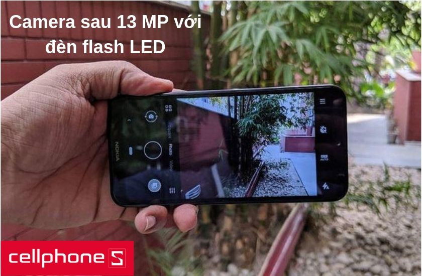 amera độ phân giải lên đến 13 MP với đèn flash LED