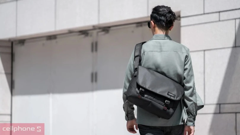 Túi Tomtoc Premium 16 inch Bag Commuting & Travel – Sử dụng lâu dài