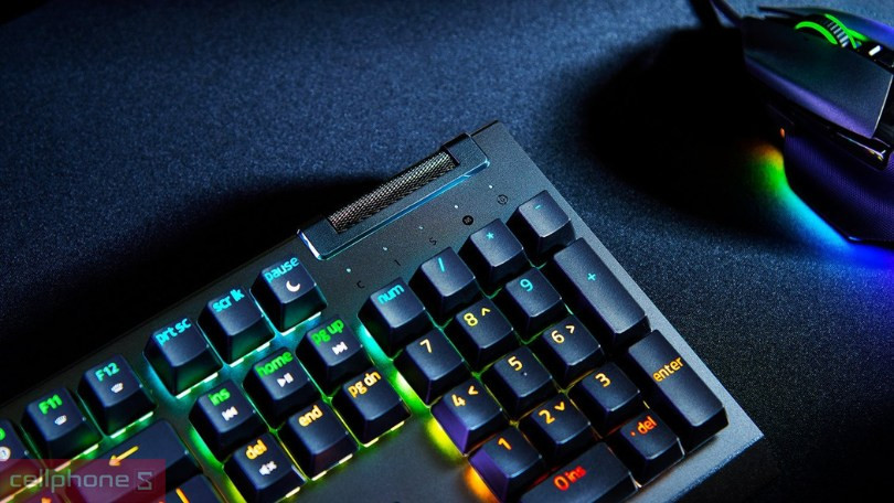 Keycaps và switch của bàn phím cơ Razer BlackWidow V4 X