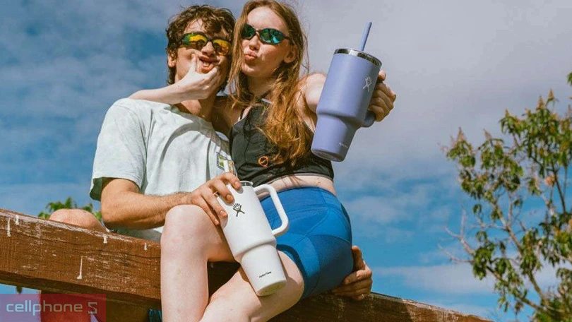 Thiết kế bình giữ nhiệt Hydro Flask Around Travel Tumbler 40 Oz