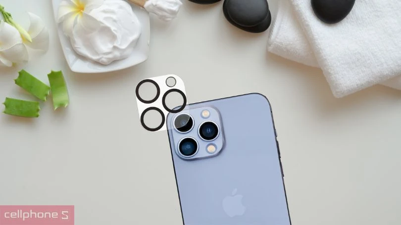 Dán PPF bảo vệ camera
