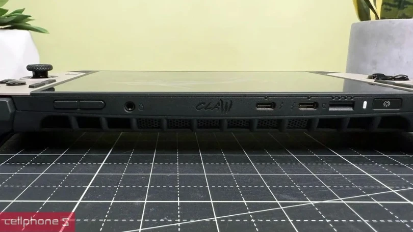 Pin 80Whr dung lượng lớn và kết nối Thunderbolt 4 đa dụng