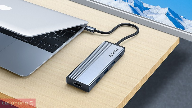 Thiết kế Hub chuyển đổi USB-C Orico 5SXRJ-GY 5 in 1 RJ45-PD 100W