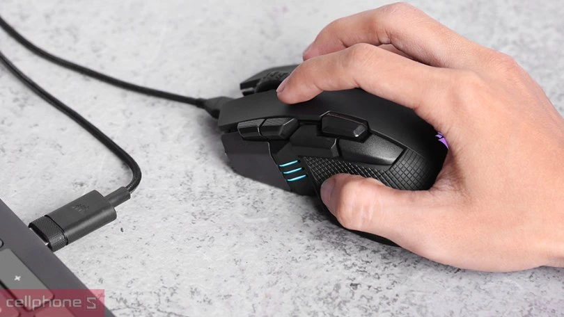 Kết nối chuột Corsair Ironclaw RGB