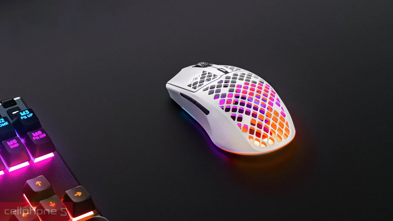 Chuột Gaming không dây Steelseries Aerox 3 Snow - Tạo hình độc đáo, bắt mắt, thời lượng pin lớn