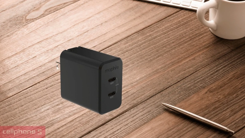 Củ sạc Mophie Essentials PD 45W 2C - Kích thước gọn nhẹ và chất liệu bền bỉ