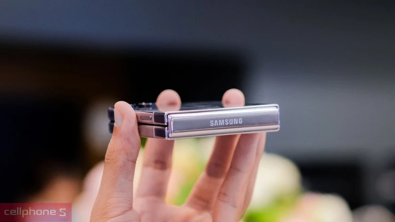Dán PPF màn hình Samsung Galaxy Z Flip5 Full - Bảo vệ toàn diện, giữ trọn vẻ đẹp