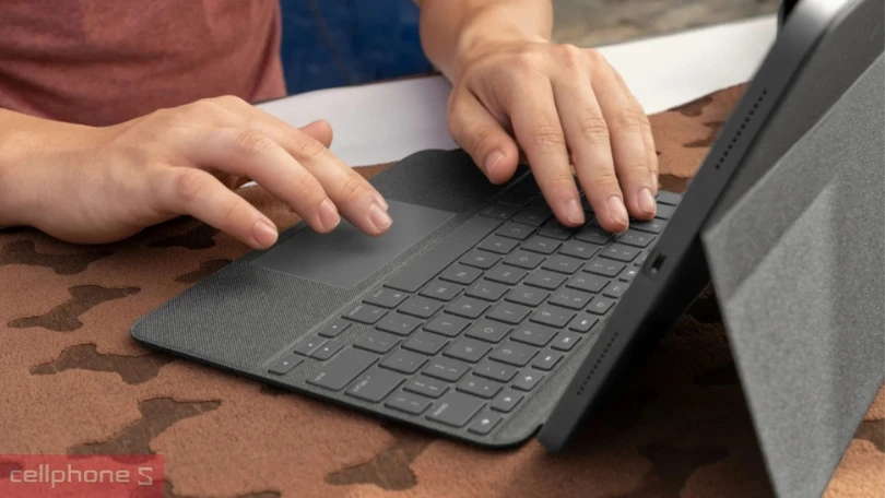 Bao da bàn phím Logitech