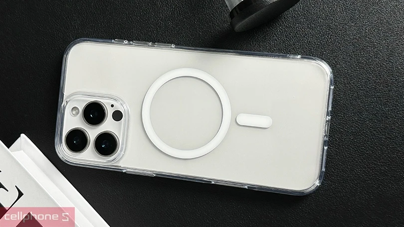 Thiết kế ốp lưng iPhone 16 Pro Max TGVIS Len MagSafe Clear