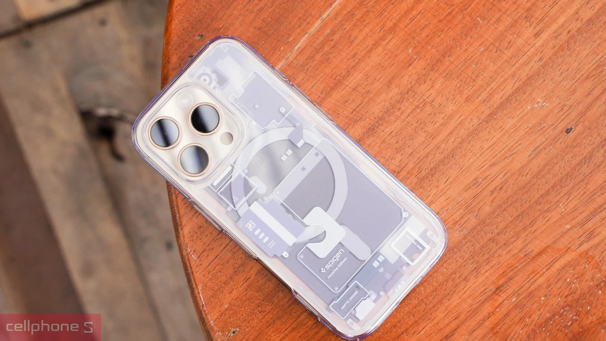 Ốp Spigen