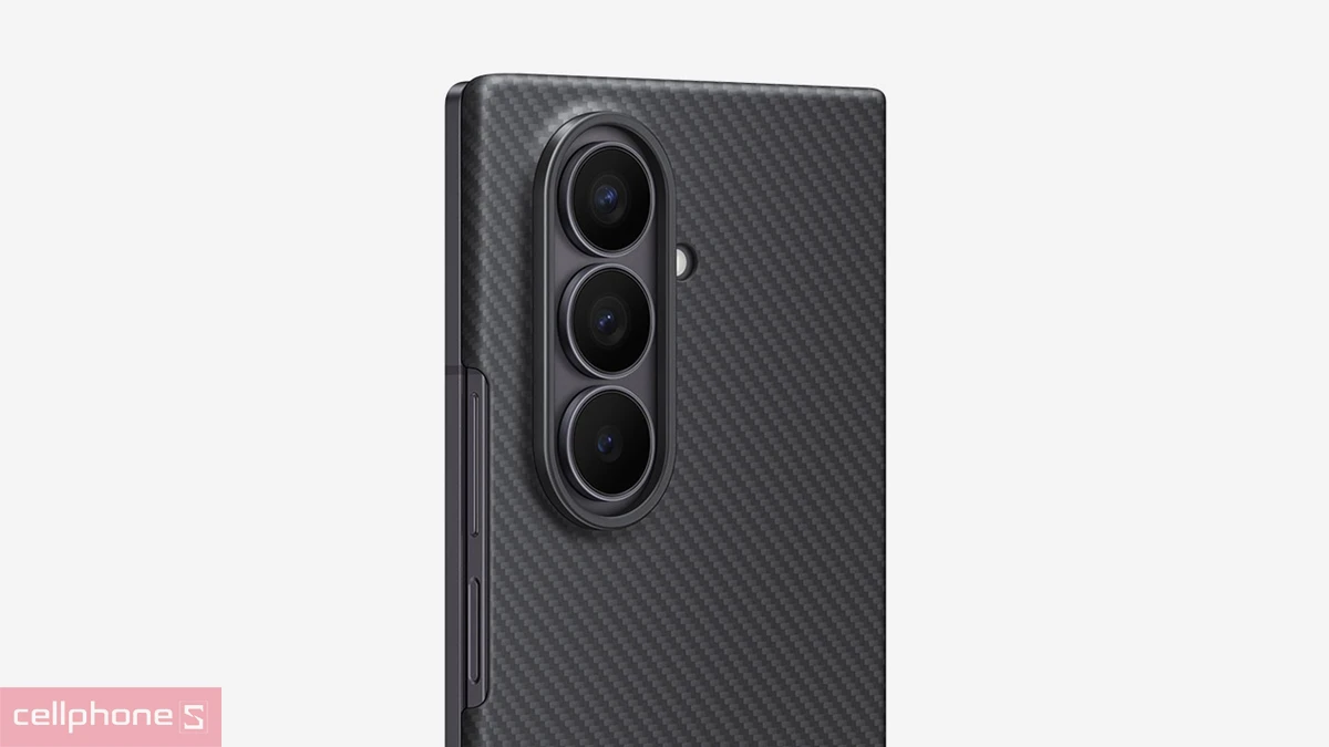 Thiết kế Ốp lưng Samsung Galaxy Z Fold 7 Carbon Shield chính hãng