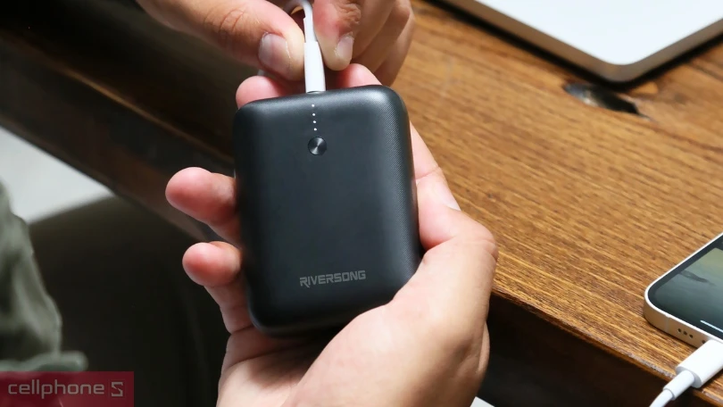 Pin dự phòng Riversong Vision 10 Mini PD 10000mAh 20W PB33