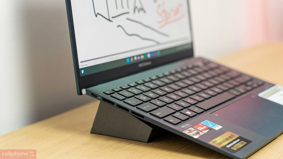 Top 10 laptop giảm giá đến 28% - Nên săn sale Laptop 11.11 ngay
