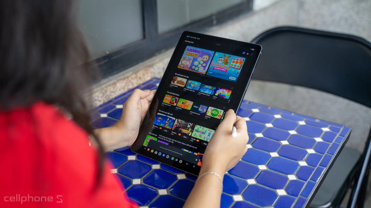 Máy tính bảng Samsung Galaxy Tab S10 Lite WiFi có màn hình 10.9 inch TFT