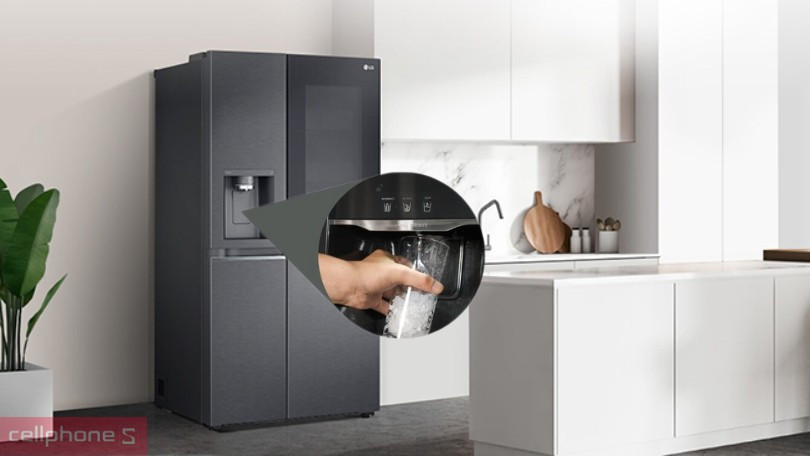 Tự động làm đá và dễ dàng lấy đá bên ngoài