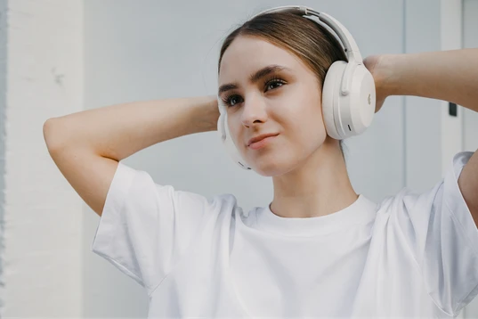 Tai nghe Bluetooth Edifier WH700NB Pro | Giá rẻ 04/2026, nhiều ưu đãi