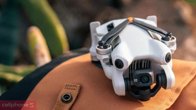 Chất lượng ghi hình sắc nét của Flycam DJI Mini 4 Pro Fly More Combo Plus (RC-2)