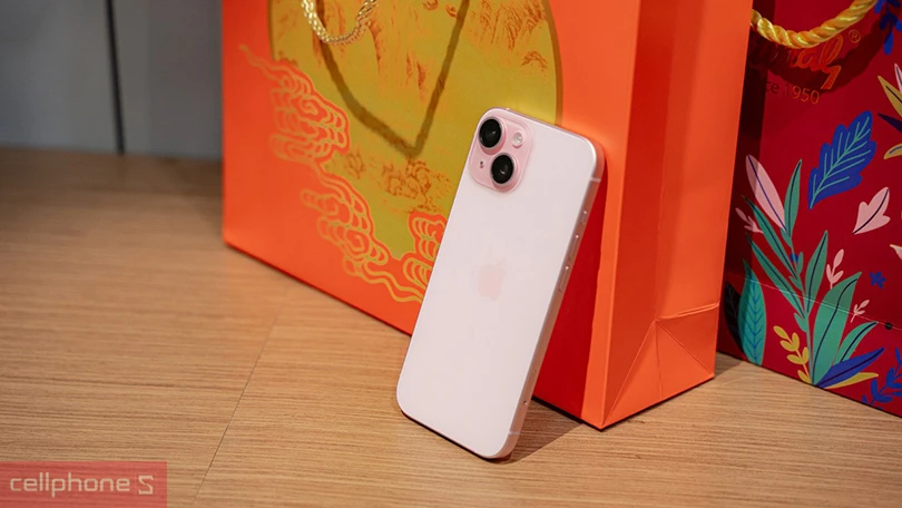 iPhone 15 Plus