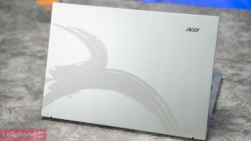 Acer Core i3 là laptop nhỏ gọn với hiệu năng bền bỉ
