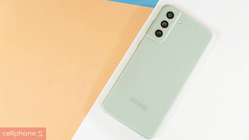 Bền bỉ hơn với khả năng kháng nước, chống bụi tiêu chuẩn IP68