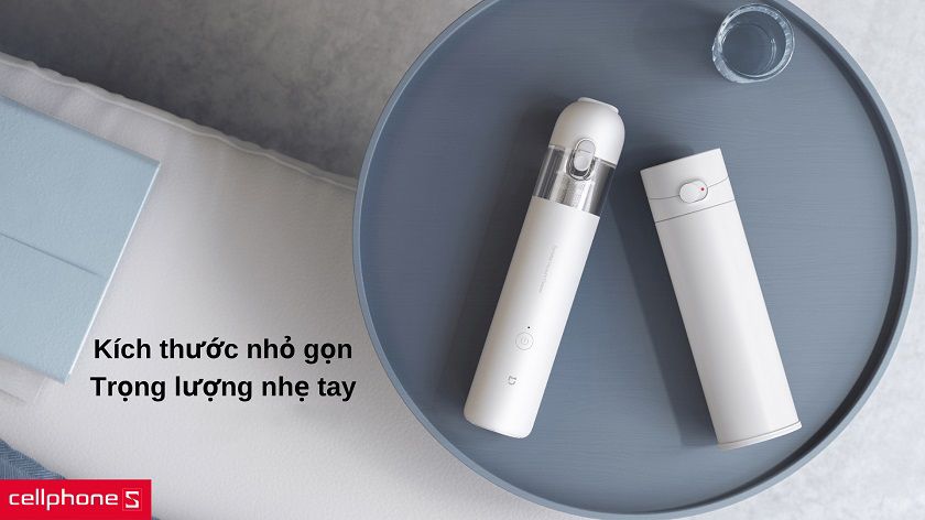 Kích thước gọn nhẹ như chai nước, dung lượng pin 2000mAh sử dụng lâu dài