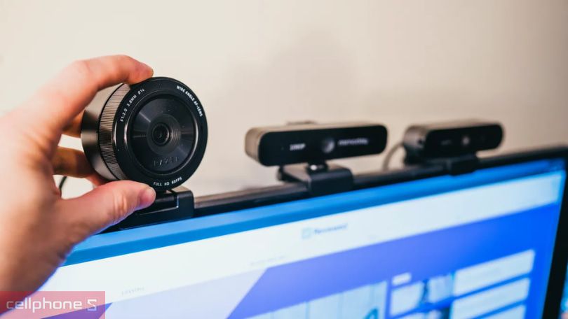 Có nên mua webcam cho máy tính không?