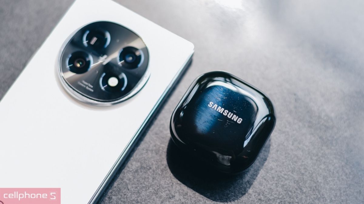 Chất âm tai nghe Samsung