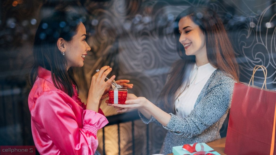 Chọn quà chú trọng chất lượng và thiết kế 