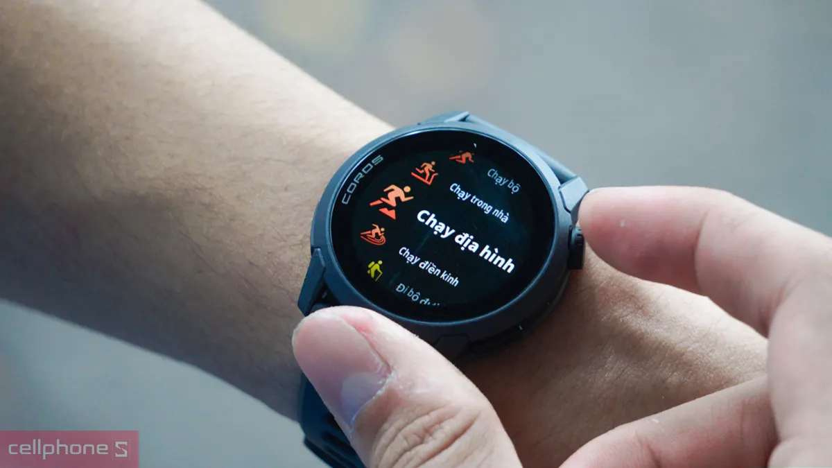 Đồng hồ thông minh chống nước Coros Pace 4 phù hợp chạy dưới mưa