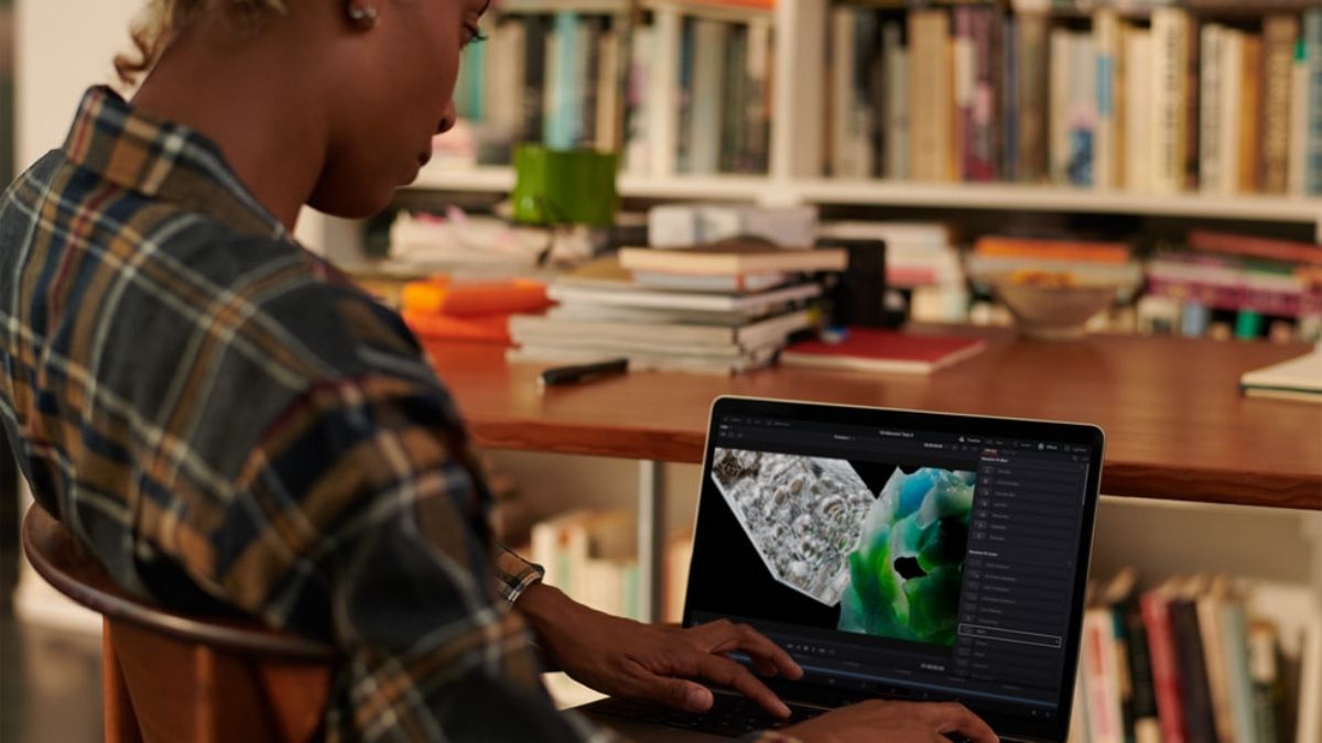 Macbook Pro M2 cũ