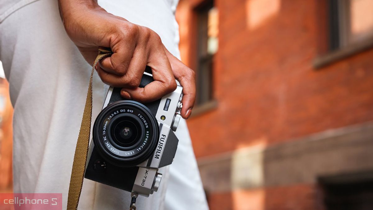 Người mới nên chọn máy ảnh Fujifilm nào?