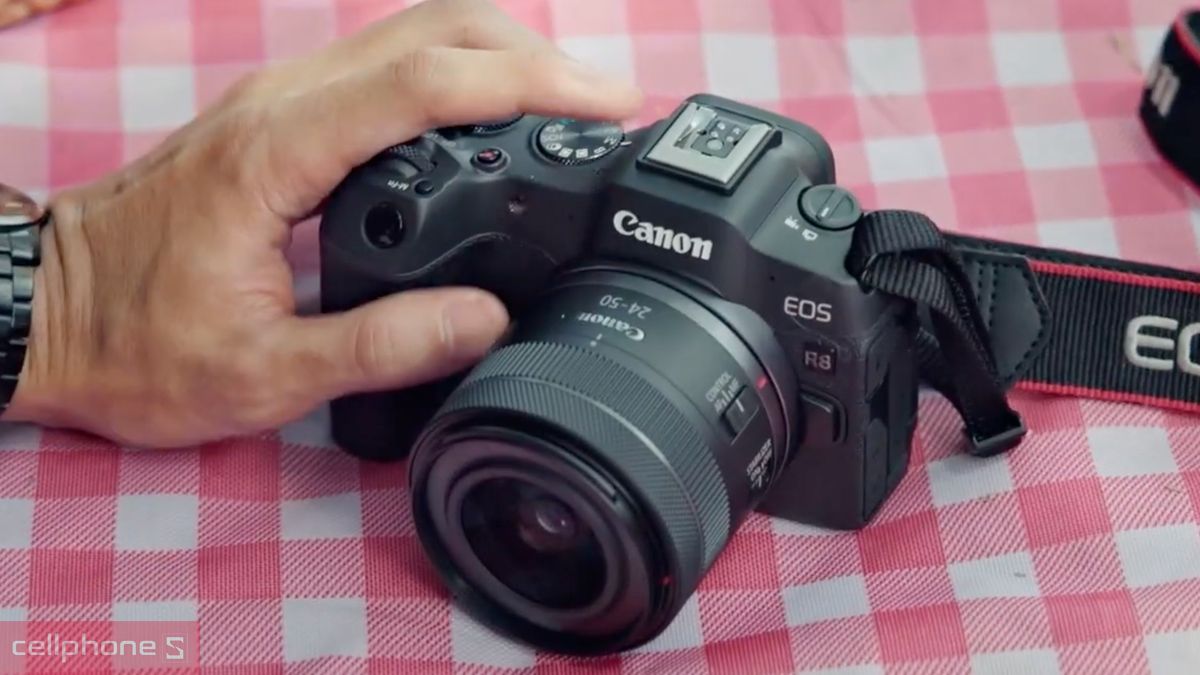 Canon Mirrorless Full-frame