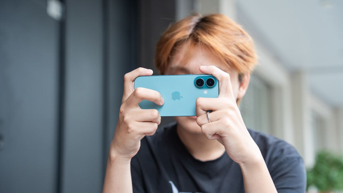 Cảm biến camera trên iPhone xử lý tốt ảnh thiếu sáng và ngược sáng
