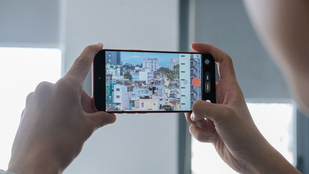 iPhone dòng Pro quay video 4K sắc nét, ổn định cho nội dung chuyên nghiệp