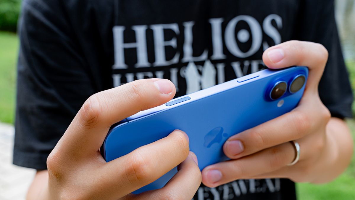 iPhone thường mang đến hiệu năng và giá cân bằng