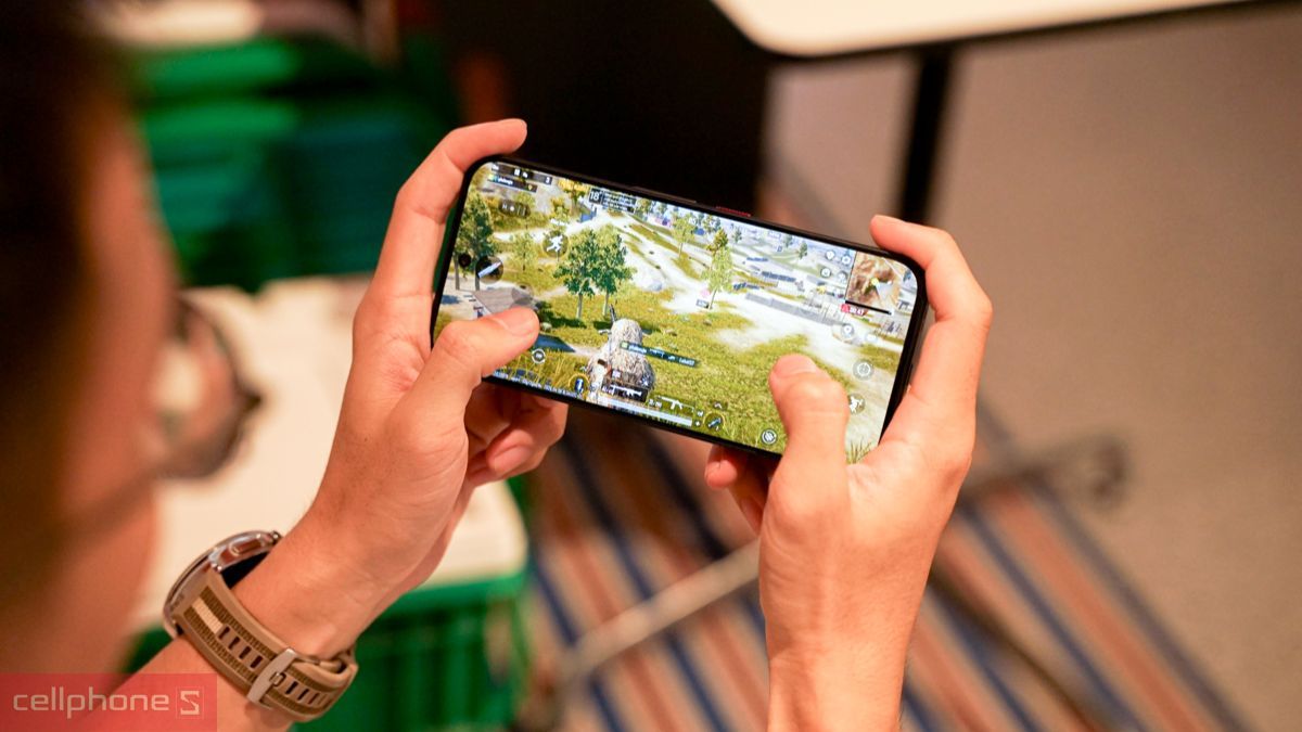 Trải nghiệm chơi game PUBG Mobile mượt mà không giật lag trên màn hình điện thoại Nubia Trải nghiệm chơi game PUBG Mobile mượt mà không giật lag trên màn hình điện thoại Nubia