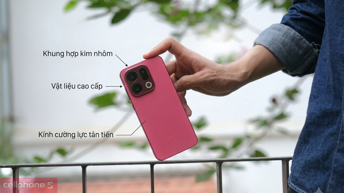 OPPO Find X sử dụng chất liệu cao cấp cùng chuẩn kháng nước IP68