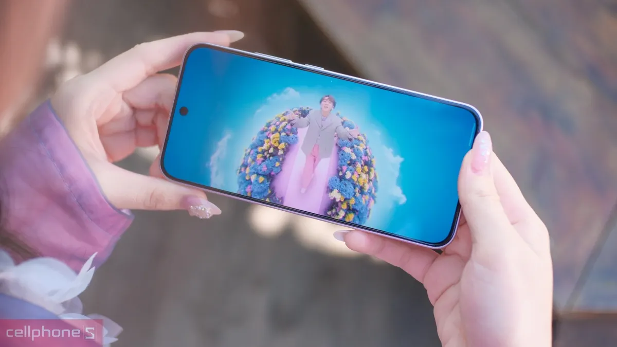 OPPO Reno có pin dung lượng lớn