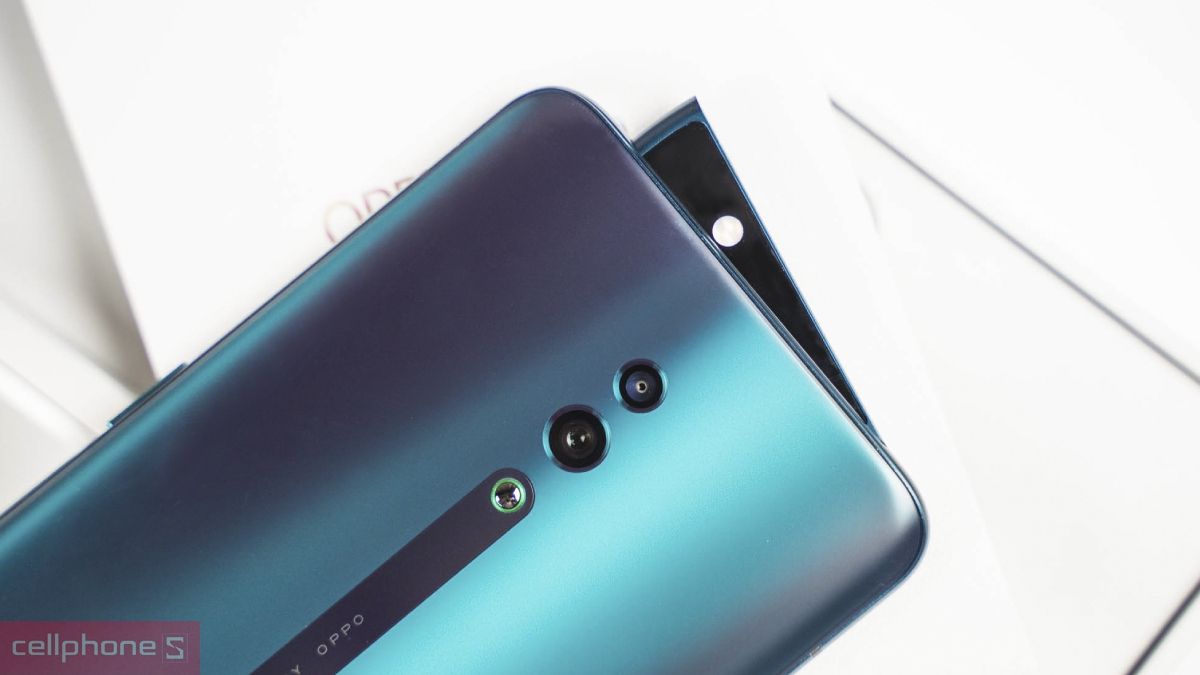 Nên mua OPPO Reno chính hãng hay hàng xách tay