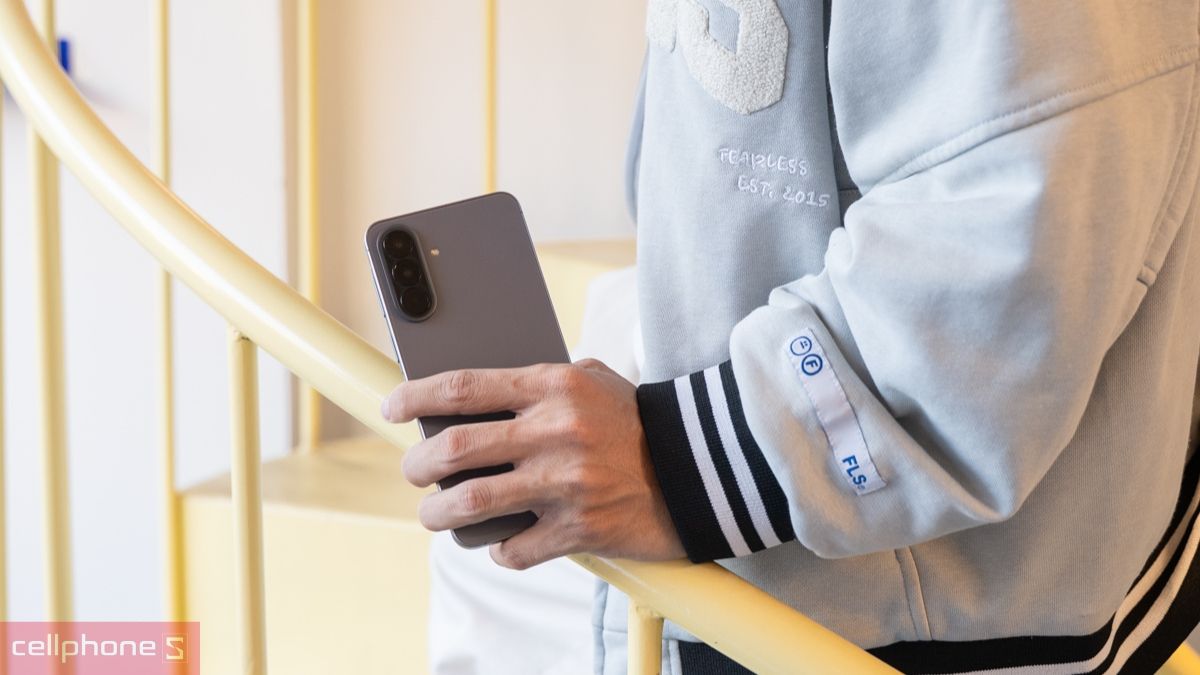 AI dịch thuật thông minh trên Samsung